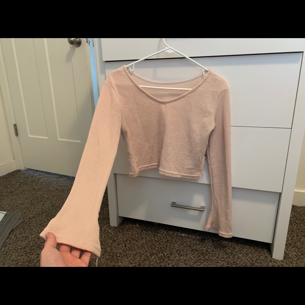 Long sleeve crop